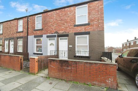 2 bedroom End Terrace House to rent