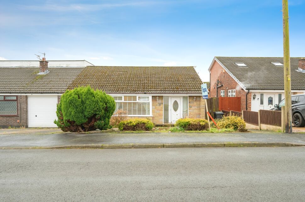 Main image of 2 bedroom Semi Detached Bungalow for sale, Camborne Road, Burtonwood, Cheshire, WA5