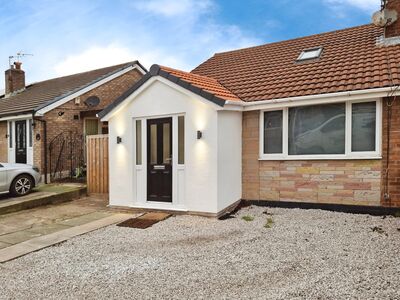 2 bedroom Semi Detached Bungalow for sale