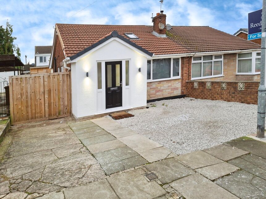 Main image of 2 bedroom Semi Detached Bungalow for sale, Porlock Avenue, Sutton Leach, Merseyside, WA9