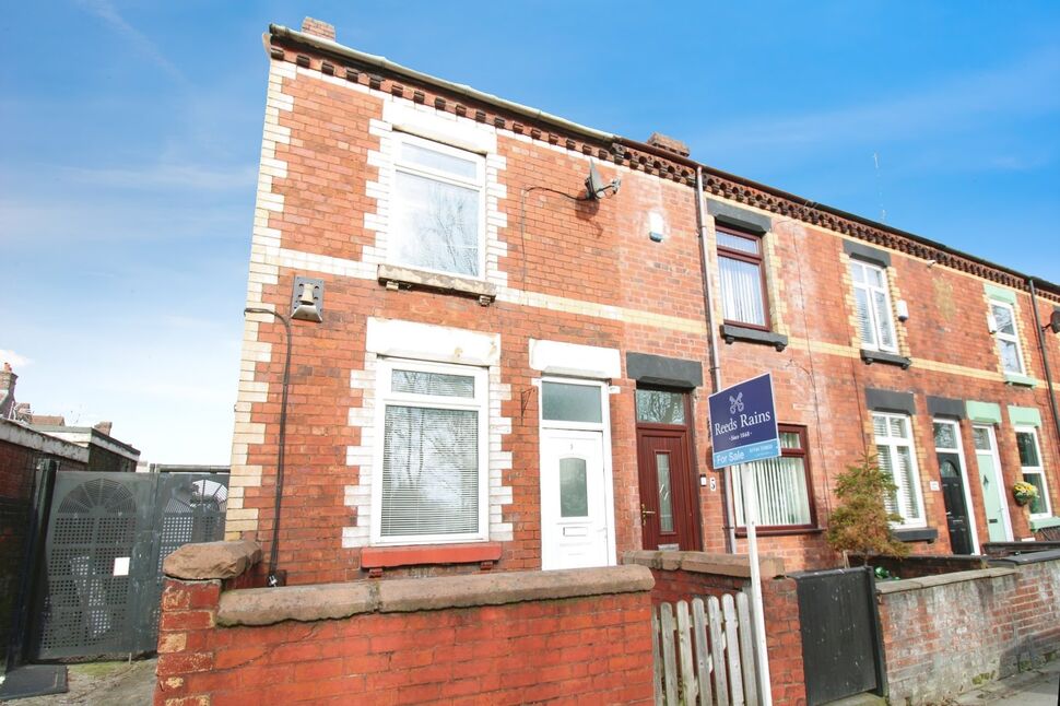 Main image of 2 bedroom End Terrace House for sale, Robins Lane, St. Helens, Merseyside, WA9