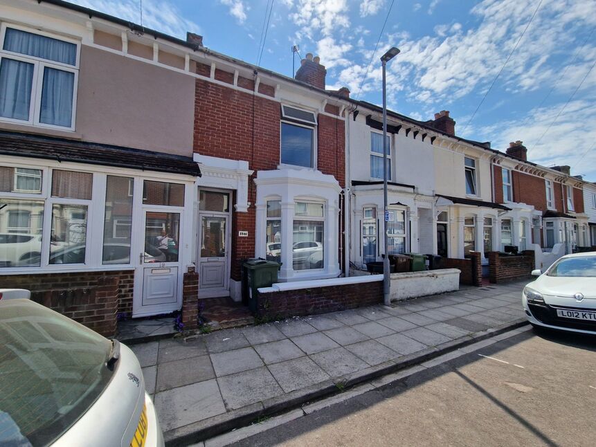 Main image of 2 bedroom Mid Terrace House for sale, Eastfield Road, Southsea, Hampshire, PO4