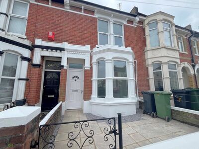 Wykeham Road, 3 bedroom Mid Terrace House for sale, £265,000