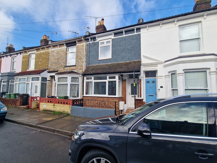 Main image of 3 bedroom Mid Terrace House for sale, Harcourt Road, Portsmouth, Hampshire, PO1