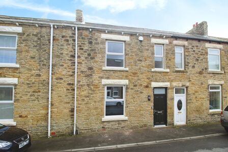 3 bedroom Mid Terrace House for sale