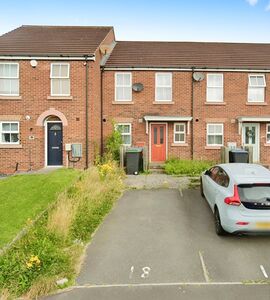 Orwell Gardens, 2 bedroom Mid Terrace House to rent, £650 pcm