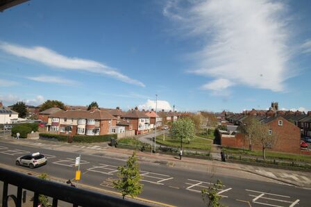 Raby Road, 2 bedroom  Flat for sale, £76,000