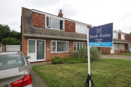 Auckland Way, 3 bedroom Semi Detached House for sale, £155,000