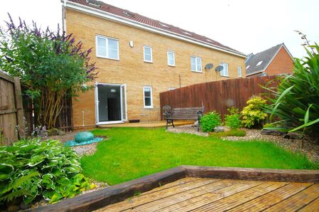 4 bedroom End Terrace House for sale