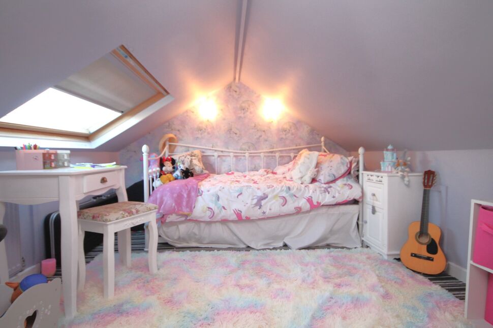 Loft Room 1