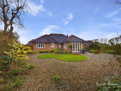 3 bedroom Detached Bungalow for sale