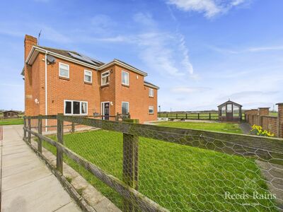 Sandy Leas Lane, 5 bedroom Detached House for sale, £795,000