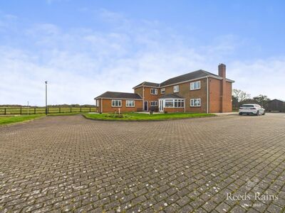 Sandy Leas Lane, 5 bedroom Detached House for sale, £795,000