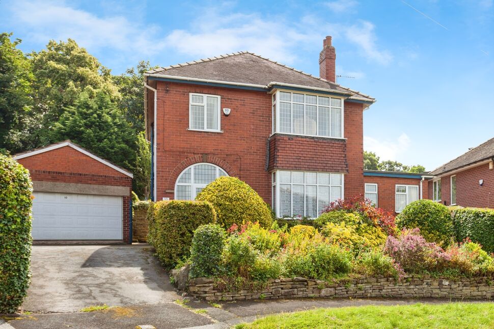 Main image of 4 bedroom Detached House for sale, Cliff Park Avenue, Wakefield, West Yorkshire, WF1