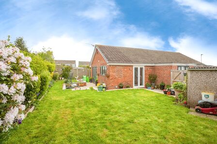 Hollingthorpe Avenue, 3 bedroom Detached Bungalow for sale, £315,000