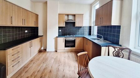 2 bedroom  Flat for sale