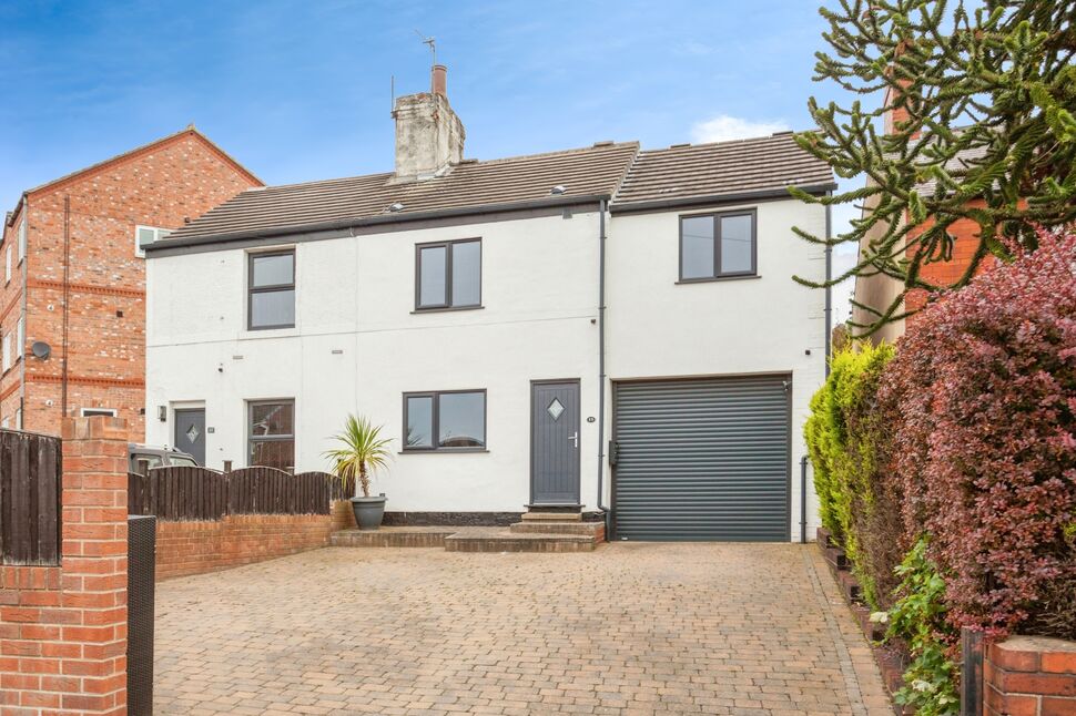 Main image of 4 bedroom Semi Detached House for sale, Bolus Lane, Wakefield, West Yorkshire, WF1