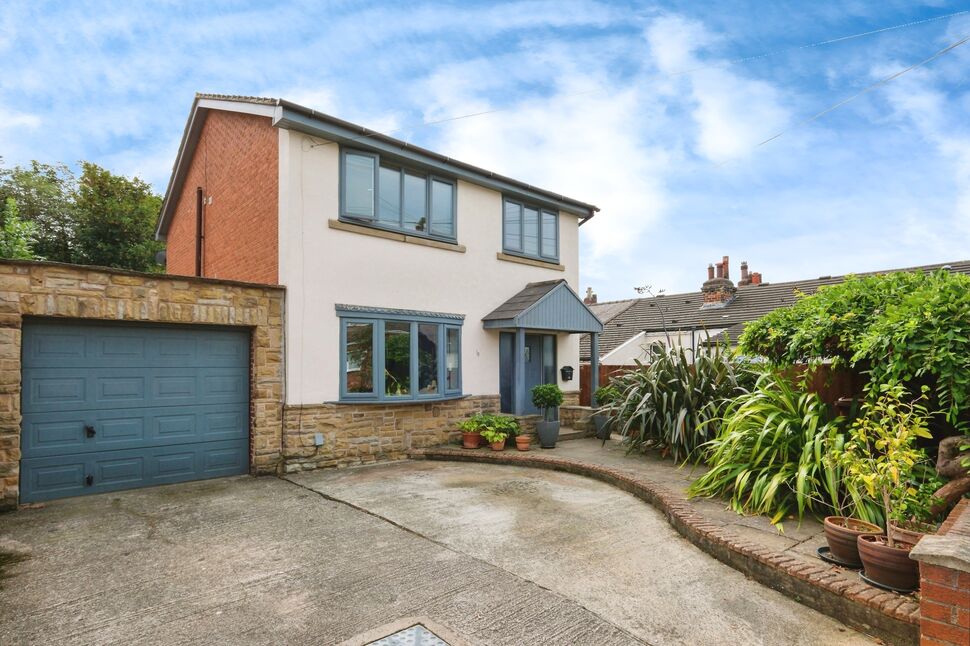 Main image of 3 bedroom Detached House for sale, Belgrave Mount, Wakefield, West Yorkshire, WF1