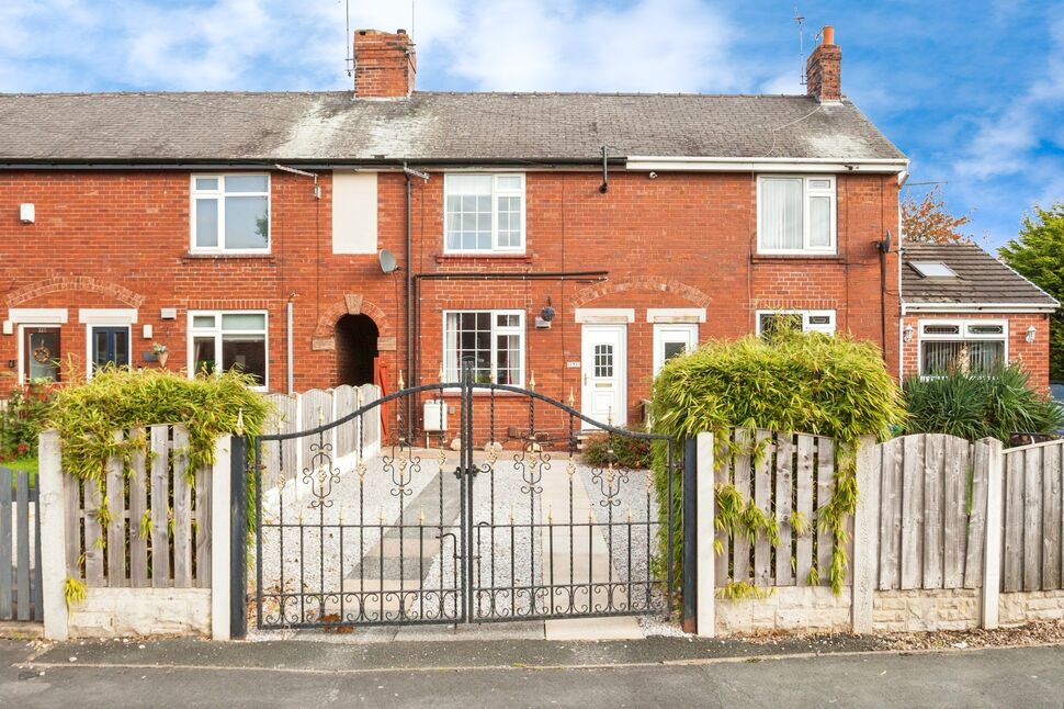 Main image of 2 bedroom Mid Terrace House for sale, Dalefield Road, Normanton, West Yorkshire, WF6