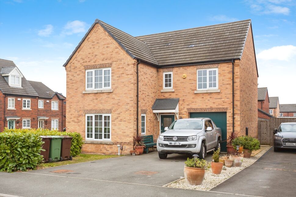 Main image of 4 bedroom Detached House for sale, Benson Lane, Normanton, West Yorkshire, WF6