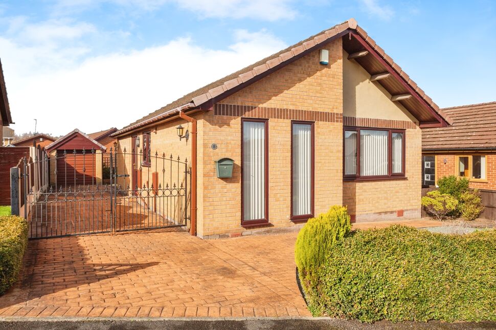 2 bedroom Detached Bungalow for sale