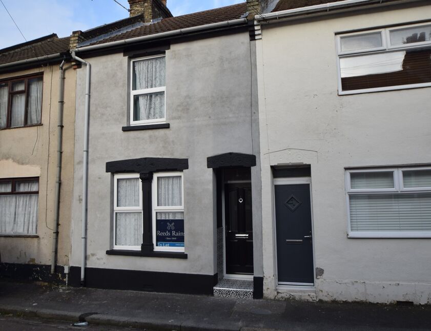 Main image of 2 bedroom Mid Terrace House to rent, Albert Road, Chatham, Kent, ME4