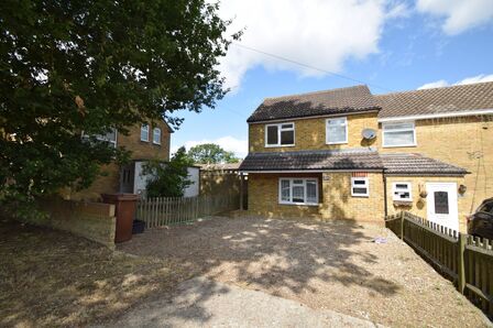 2 bedroom End Terrace House for sale