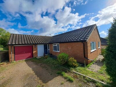 3 bedroom Detached Bungalow to rent