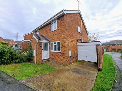 2 bedroom Semi Detached House to rent