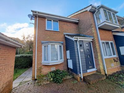 Catkin Close, 1 bedroom End Terrace House to rent, £1,000 pcm