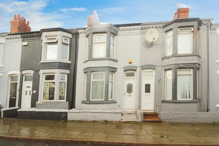 Armley Road, 2 bedroom Mid Terrace House to rent, £725 pcm