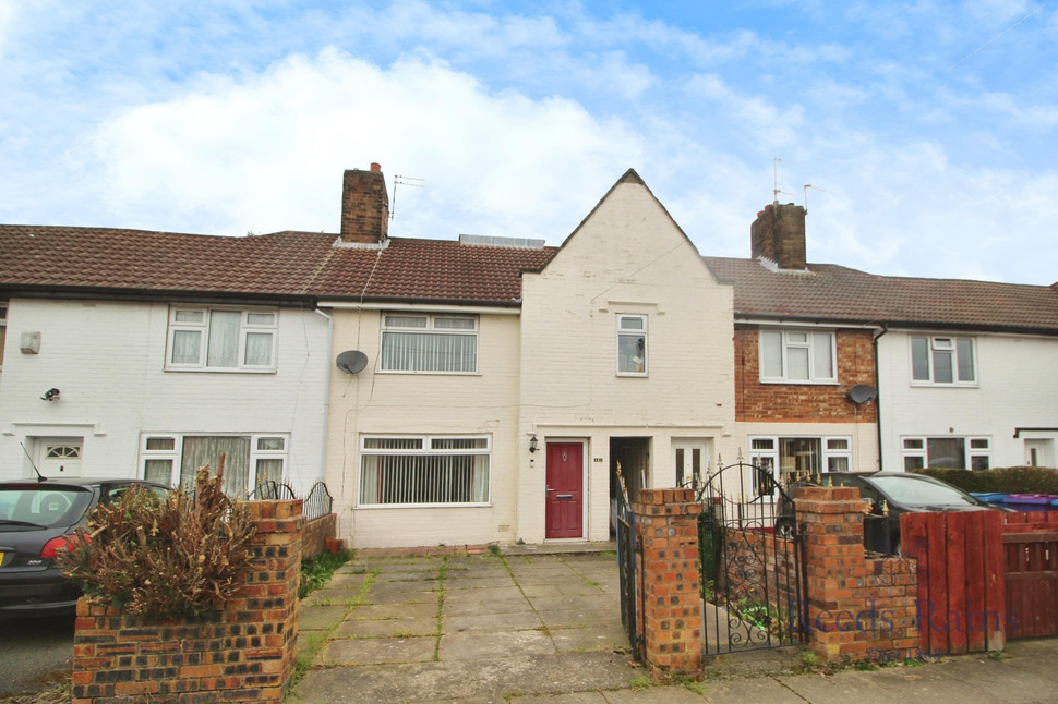 2 bedroom Mid Terrace House for sale