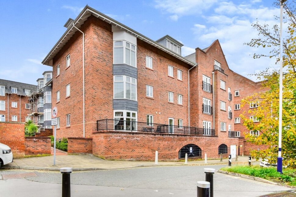 Main image of 2 bedroom  Flat for sale, Central Place, Station Road, Cheshire, SK9