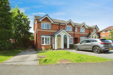 2 bedroom End Terrace House for sale