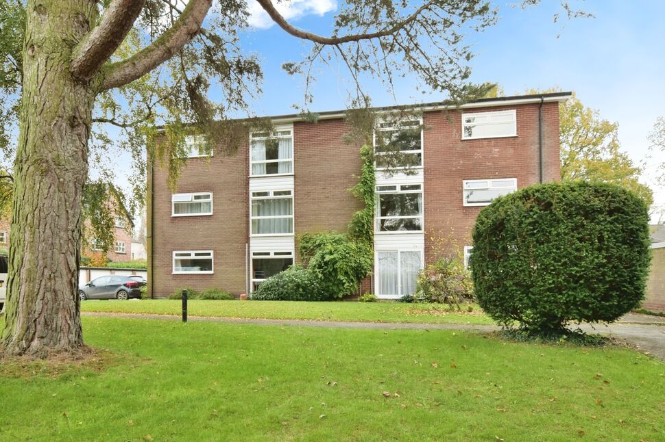 Main image of 1 bedroom  Flat for sale, Lacey Green, Wilmslow, Cheshire, SK9