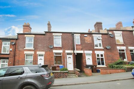 Nettleham Road, 2 bedroom Mid Terrace House to rent, £800 pcm