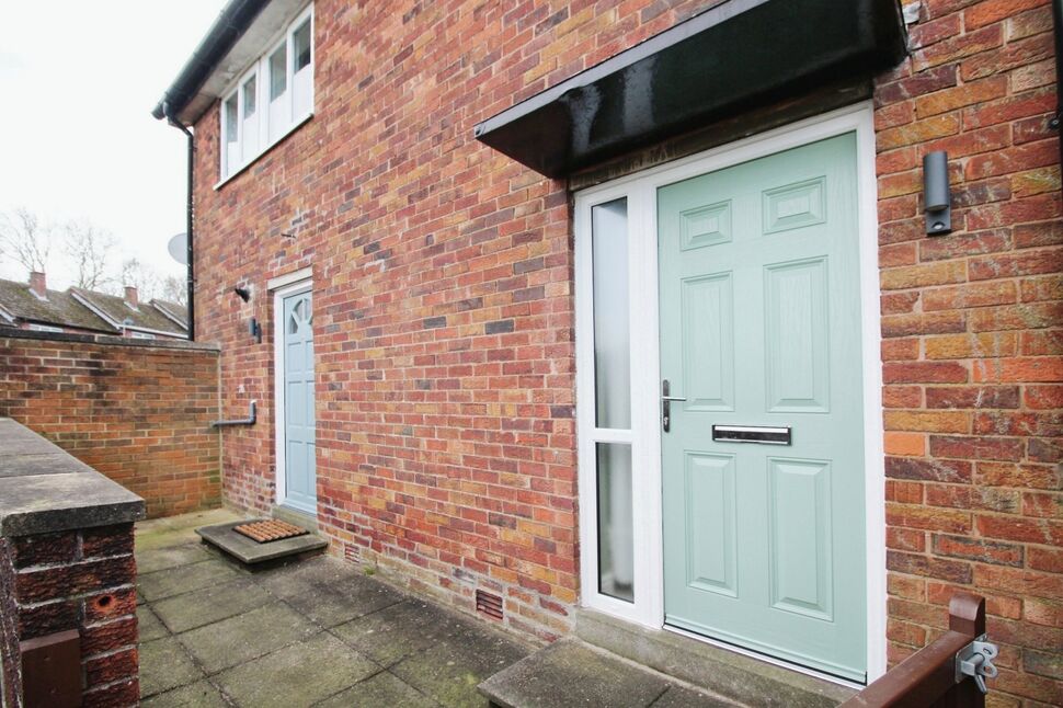 Main image of 2 bedroom End Terrace House to rent, Leighton Road, Sheffield, South Yorkshire, S14