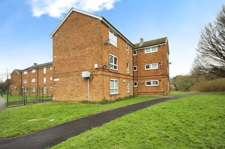 Batemoor Road, 2 bedroom  Flat for sale, £60,000