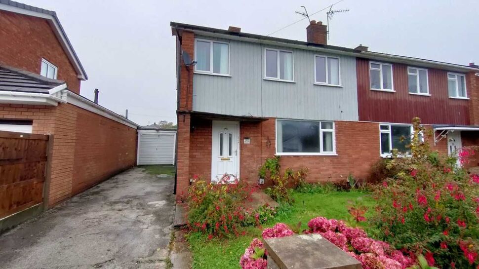 3 bedroom Semi Detached House for sale