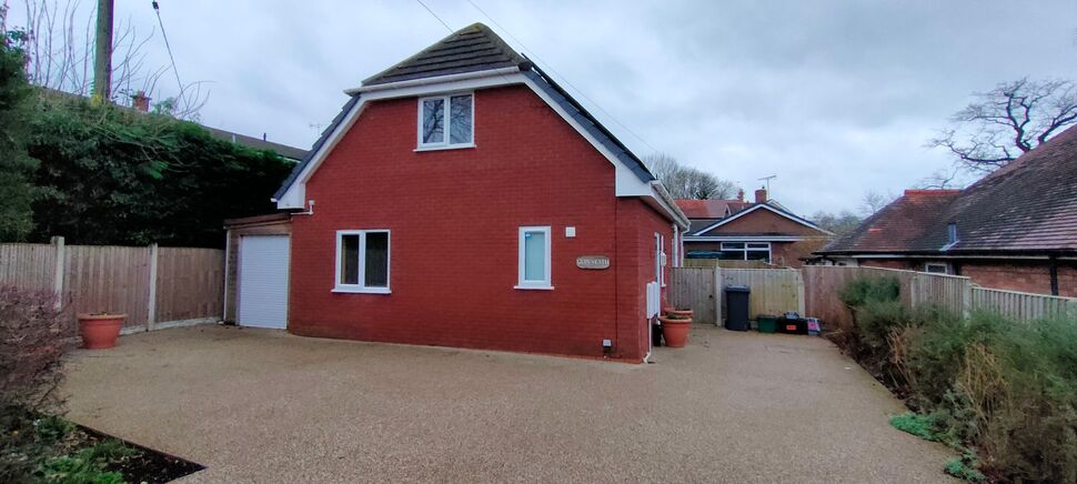 Main image of 3 bedroom Detached Bungalow for sale, Chapel Lane, Chirk, Wrexham, LL14