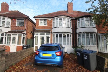 3 bedroom Semi Detached House to rent