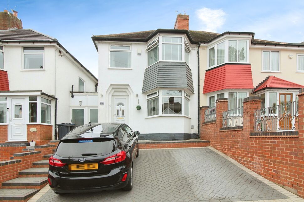 Main image of 3 bedroom Semi Detached House for sale, Charlbury Crescent, Birmingham, West Midlands, B26