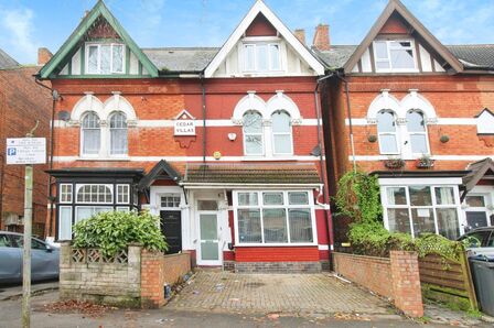 Albert Road, 4 bedroom Semi Detached House for sale, £350,000