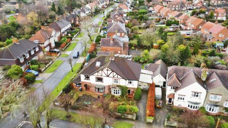 Abbotsway, 4 bedroom Semi Detached House for sale, £525,000