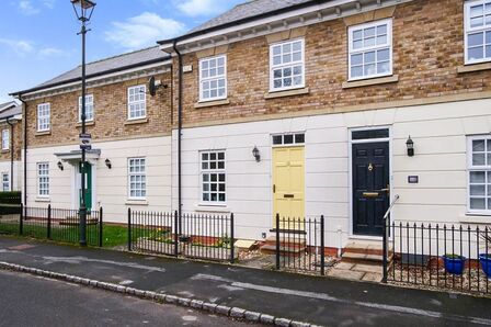 Regency Mews, 2 bedroom Mid Terrace House for sale, £325,000