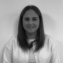 Layla Ferris – Sales & Lettings Negotiator